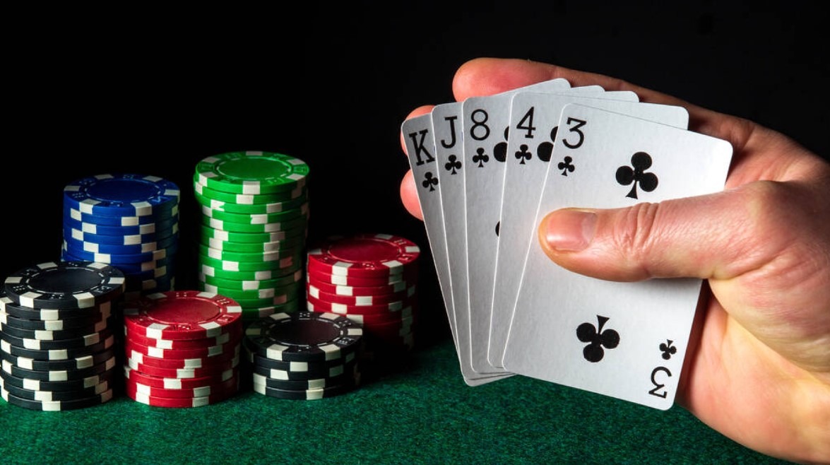 What are rake and rakeback in poker? And why they are so important to players 